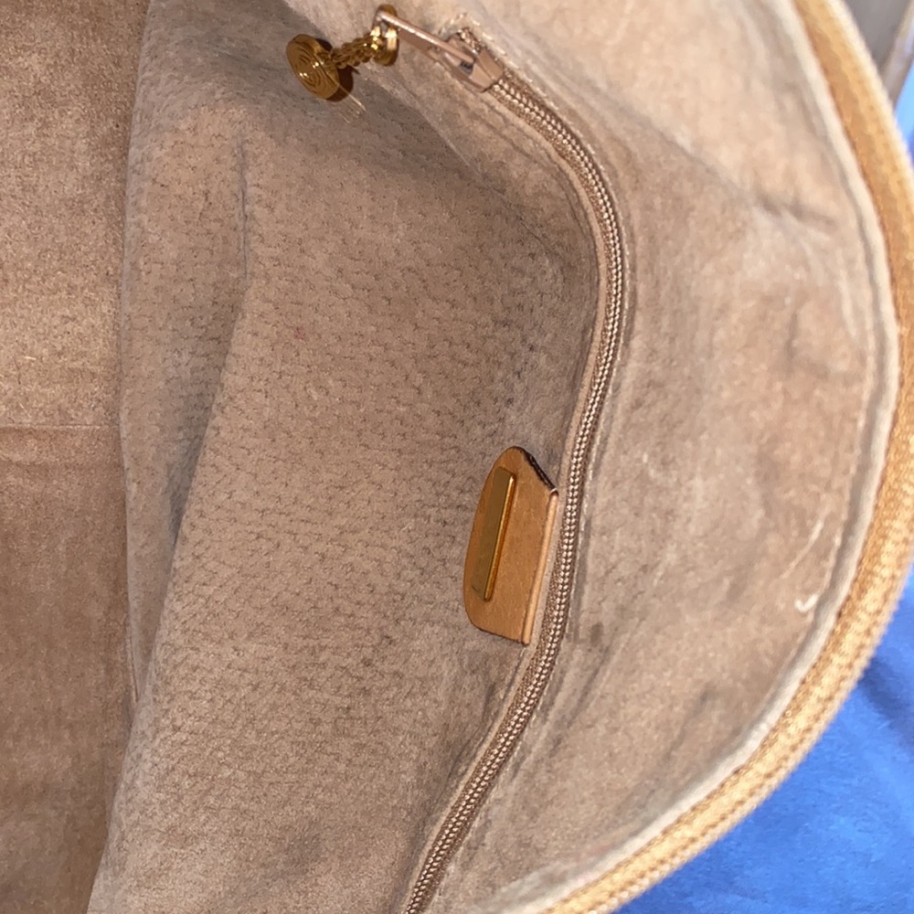 Gucci handbag - Picture 10 of 16